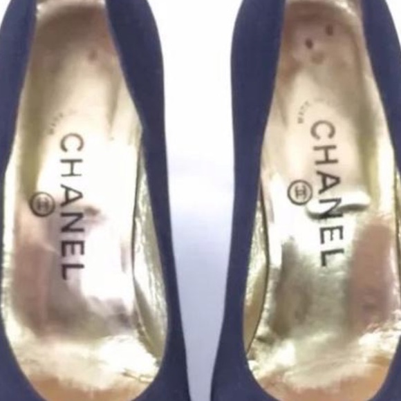 CHANEL VINTAGE BLACK SATIN HEELS PUMPS 👠 - Picture 7 of 7